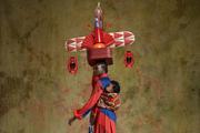 Robe de la collection Mother and Child, du Sud-Africain Thebe Magugu, inspirée des vêtements traditionnels tsongas.